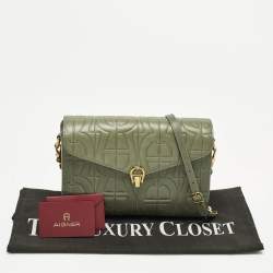Pre Owned Aigner Pria Green Logo Embossed Leather Crossbody Bag