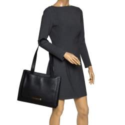 Pre Owned Aigner Black Matt Leather Logo Plaque Zip Tote