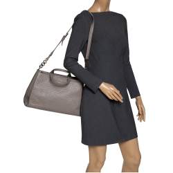 Pre Owned Aigner Grey Leather Middle Zip Tote