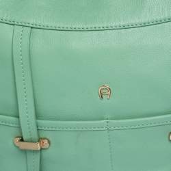 Pre Owned حقيبة هوبو أيغنر جيب أمامي جلد أخضر 