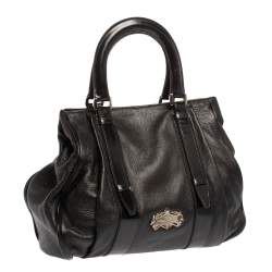 Pre Owned Aigner Black Leather Metal Plaque Tote