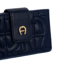 مملوكة مسبقًا حافظة بطاقات أيغنر جلد مبطن أزرق