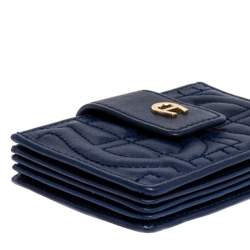 مملوكة مسبقًا حافظة بطاقات أيغنر جلد مبطن أزرق