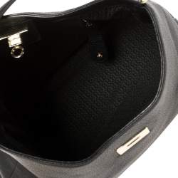 مملوكة مسبقًا حقيبة كتف أيغنر جلد أسود