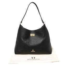 مملوكة مسبقًا حقيبة كتف أيغنر جلد أسود