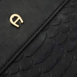 مملوكة مسبقًا Aigner Black Python Embossed Leather Cavallina Top Handle Bag