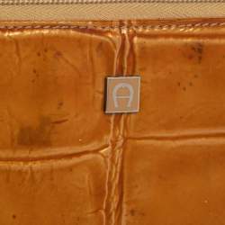 Pre Owned Aigner Tan Croc Embossed Patent Leather Baguette Shoulder Bag