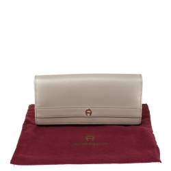 Pre Owned Aigner Grey Leather Flap Continental Wallet