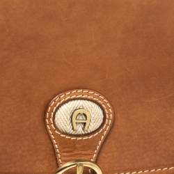 Pre Owned حقيبة كروس أيغنر قلاب مزين شعار الماركة جلد و كانفاس بيج و بني 