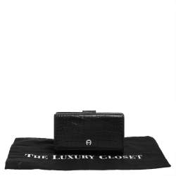 مملوكة مسبقًا Aigner Black Croc Embossed Continental Wallet