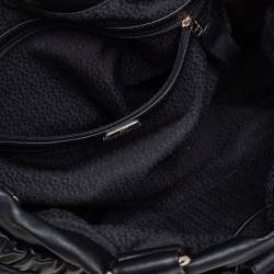 مملوكة مسبقًا Aigner Black Leather Metal Logo Hobo