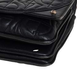 Pre Owned حقيبة كتف أيغنر جلد نقشة شعار الماركة بارز أسود وسلسلة وقلاب