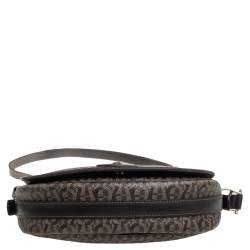 Pre Owned حقيبة كروس أيغنر قلاب كانفاس بالشعار بني 