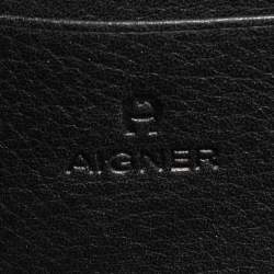 Pre Owned Aigner Black Quilted Leather Zip Around Wallet