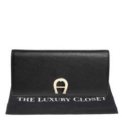 مملوكة مسبقًا Aigner Black Leather Logo Flap Continental Wallet