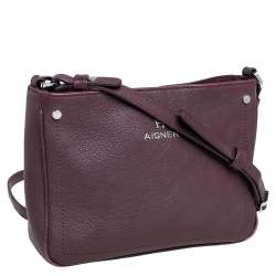 Pre Owned Aigner Burgundy Leather Zip Crossbody Bag