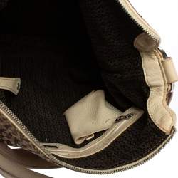 Pre Owned Aigner Beige/Cream Signature Canvas and Leather Zipped Hobo