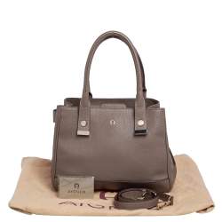 Pre Owned Aigner Dark Beige Leather Middle Zip Tote