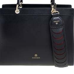 Pre Owned Aigner Black Leather Medium Carol Tote