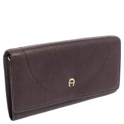 Pre Owned Aigner Plum Leather Logo Flap Continental Wallet