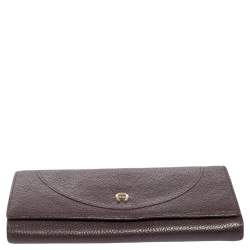 Pre Owned Aigner Plum Leather Logo Flap Continental Wallet