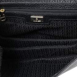 مملوكة مسبقًا Aigner Black/Burgundy Grained Leather Diadora Chain Shoulder Bag