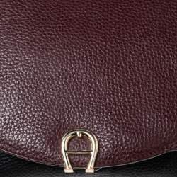 مملوكة مسبقًا Aigner Black/Burgundy Grained Leather Diadora Chain Shoulder Bag