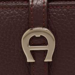 Pre Owned Aigner Burgundy Leather Cybill Compact Wallet
