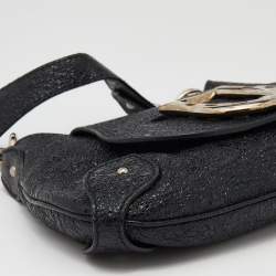 Pre Owned Aigner Black Crinkled Patent Leather Baguette Bag