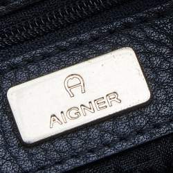 Pre Owned Aigner Black Leather Bombe A Camera Crossbody Bag