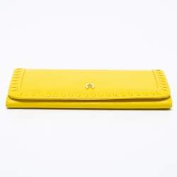 Pre Owned Aigner Yellow Leather Continental Wallet