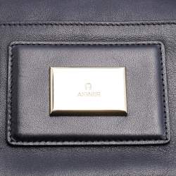 Pre Owned Aigner Black Leather Zip Continental Wallet