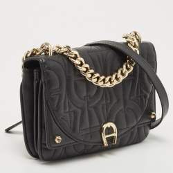 Pre Owned Aigner Black Quilted Leather Diadora Shoulder Bag