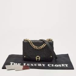 Pre Owned Aigner Black Quilted Leather Diadora Shoulder Bag
