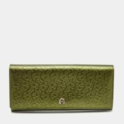 Pre Owned Aigner Meadow Green Logo Embossed Patent Leather Continental Flap Wallet 