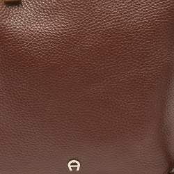 Pre Owned Aigner Brown Leather Zip Crossbody Bag