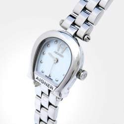 Pre Owned Aigner Mother of Pearl Stainless Steel Muggia A119200 Women's Wristwatch 19 mm 