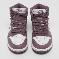 Pre Owned Air Jordans White/Mauve Leather Jordan 1 Retro High OG Sneakers Size 39