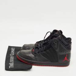 Pre Owned حذاء رياضي أير جوردان 1 عنق عالي جلد وشبكي أسود مقاس 43