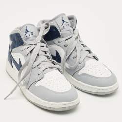 Pre Owned Air Jordan Grey/Navy Blue Leather 1 Mid Wolf Grey Midnight Navy Sneakers Size 38