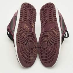 مملوكة مسبقًا Air Jordans Jordan 1 Dark Beetroot Size 44.5 Burgundy/Black Leather and Satin Low Top Sneakers