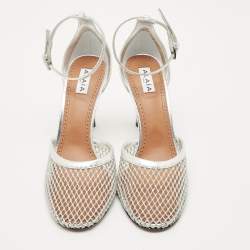 مملوكة مسبقًا صندل علایا شبكة سوداء وجلد لامع بشبكة فتحات بحزام للكاحل مقاس 36