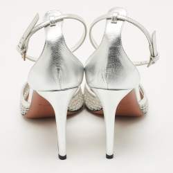 مملوكة مسبقًا صندل علایا شبكة سوداء وجلد لامع بشبكة فتحات بحزام للكاحل مقاس 36