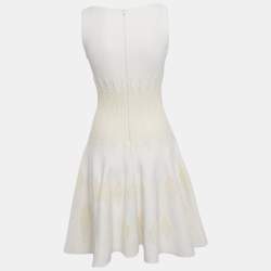 مملوكة مسبقًا فستان علايا أبيض محبوك ممدد واسع قصير مقاس متوسط