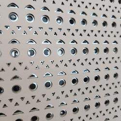 Pre Owned Alaia Beige Leather Clutch