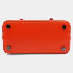 مملوكة مسبقًا حقيبة علايا جلد أحمر قصات ليزر مينا