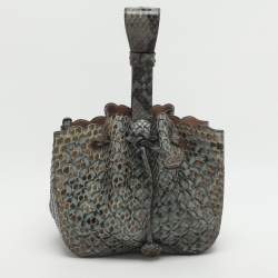 مملوكة مسبقًا Alaia Rose Marie Small Grey/Light Blue Python Bucket Bag