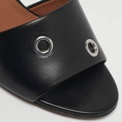 مملوكة مسبقًا صندل شريحة جلد أسود علّايه عيون مقاس 37