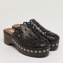 مملوكة مسبقًا Alaia Size 40 Black Leather Laser Cut Platform Clogs