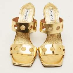 مملوكة مسبقًا Alaia Size 36 Metallic Gold Cut Leather Slide Sandals